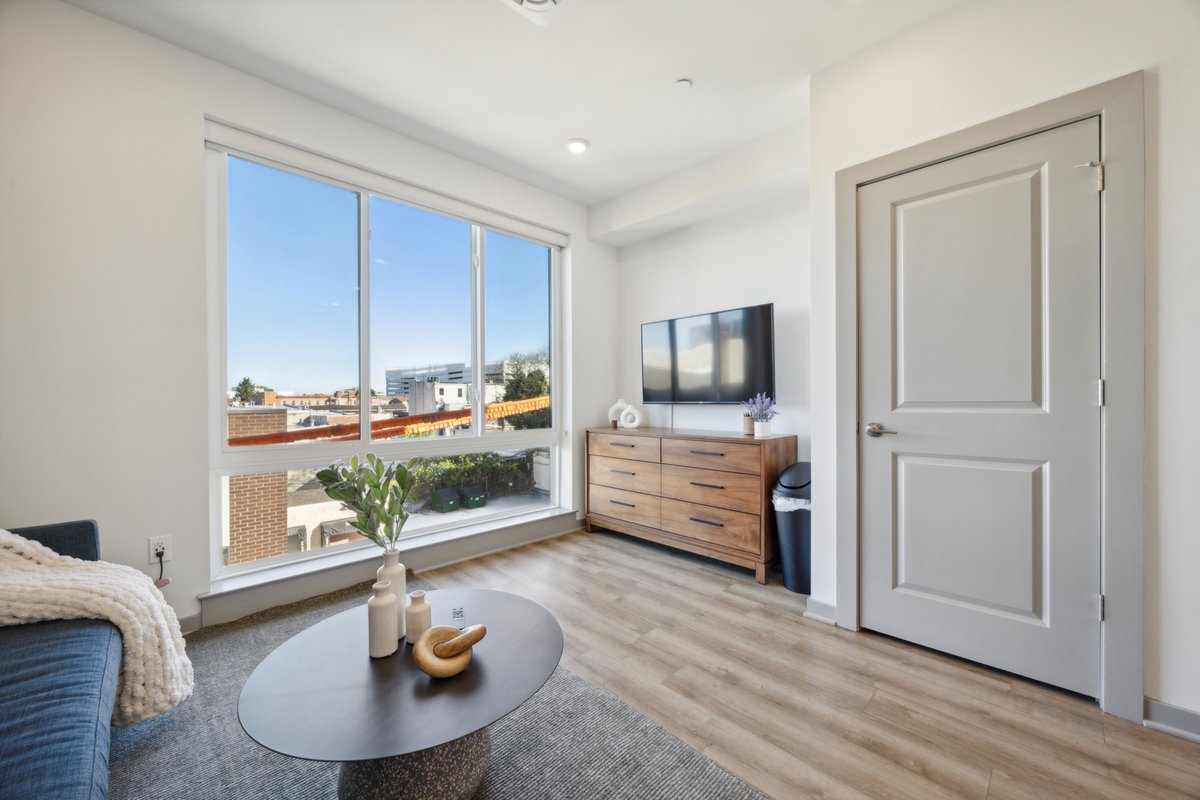Furnished studios and one bedroom units in University City! The Commons on Ludlow.