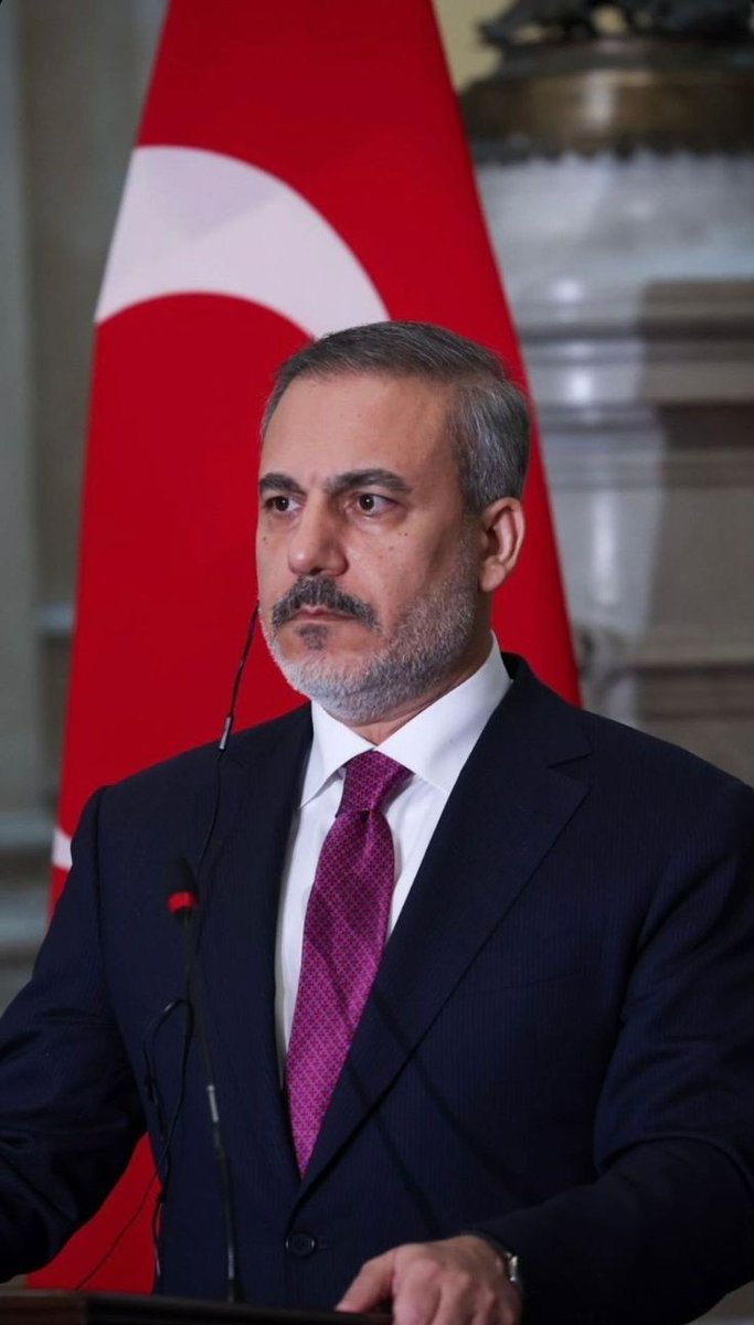 🔴 Dışişleri Bakanı Hakan FİDAN hakkında ne düşünüyorsunuz? Sizce Recep Tayyip Erdoğan'dan sonra Türkiye Cumhuriyeti'nin  Cumhurbaşkanı olabilir mi?