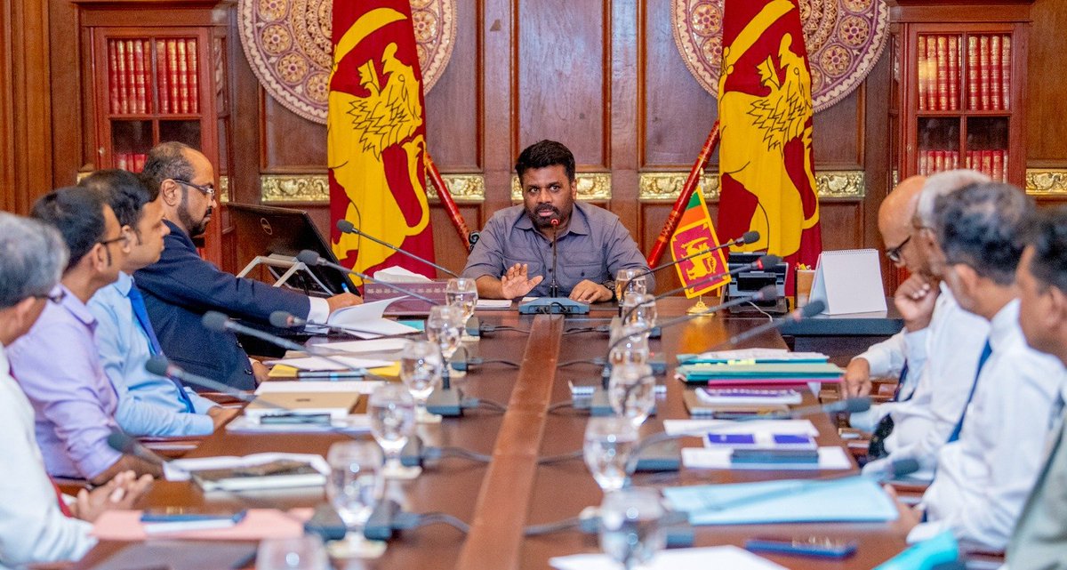 ThinakaranLK's tweet image. 🔴 வலுசக்தி மூலங்கள் தொடர்பில் விசேட அவதானம் செலுத்துமாறு ஜனாதிபதி ஆலோசனை

மேலதிக விபரம் &amp;gt;&amp;gt;&amp;gt; thinakaran.lk/?p=100634

 #PresidentAnuraKumaraDissanayake #AnuraKumaraDissanayake #EnergyProjects #MinistryofEnergy #SolarPanelInitiatives 
 #Thinakaran #SriLanka #LKA #SL