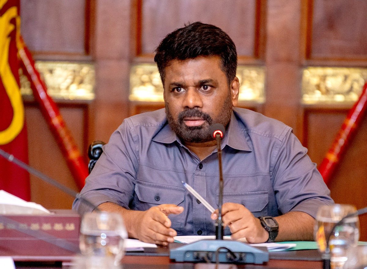 ThinakaranLK's tweet image. 🔴 வலுசக்தி மூலங்கள் தொடர்பில் விசேட அவதானம் செலுத்துமாறு ஜனாதிபதி ஆலோசனை

மேலதிக விபரம் &amp;gt;&amp;gt;&amp;gt; thinakaran.lk/?p=100634

 #PresidentAnuraKumaraDissanayake #AnuraKumaraDissanayake #EnergyProjects #MinistryofEnergy #SolarPanelInitiatives 
 #Thinakaran #SriLanka #LKA #SL