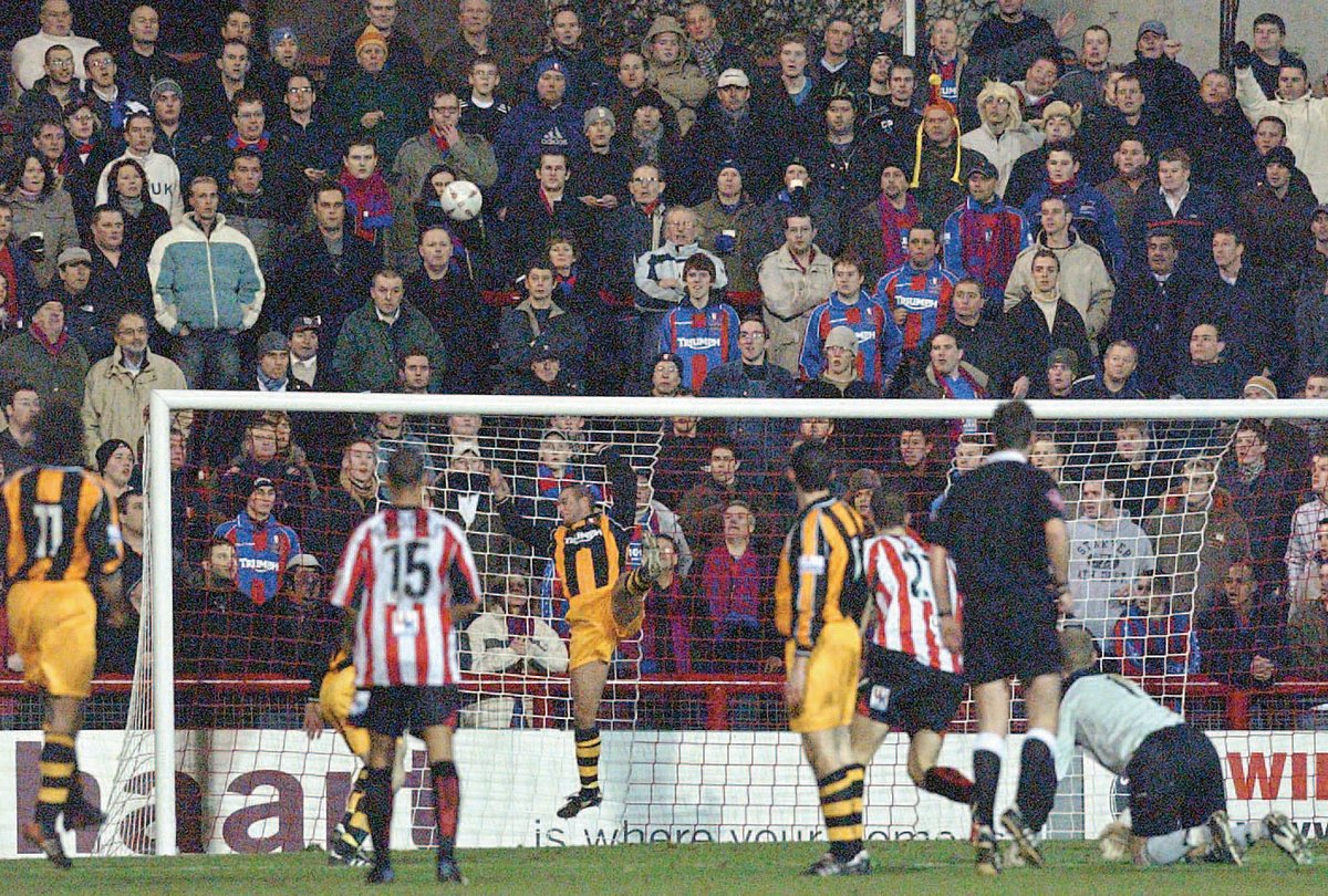 csislick's tweet photo. @hinckley_afc @BrentfordFC @EmiratesFACup https://t.co/eCsqeCyI8v