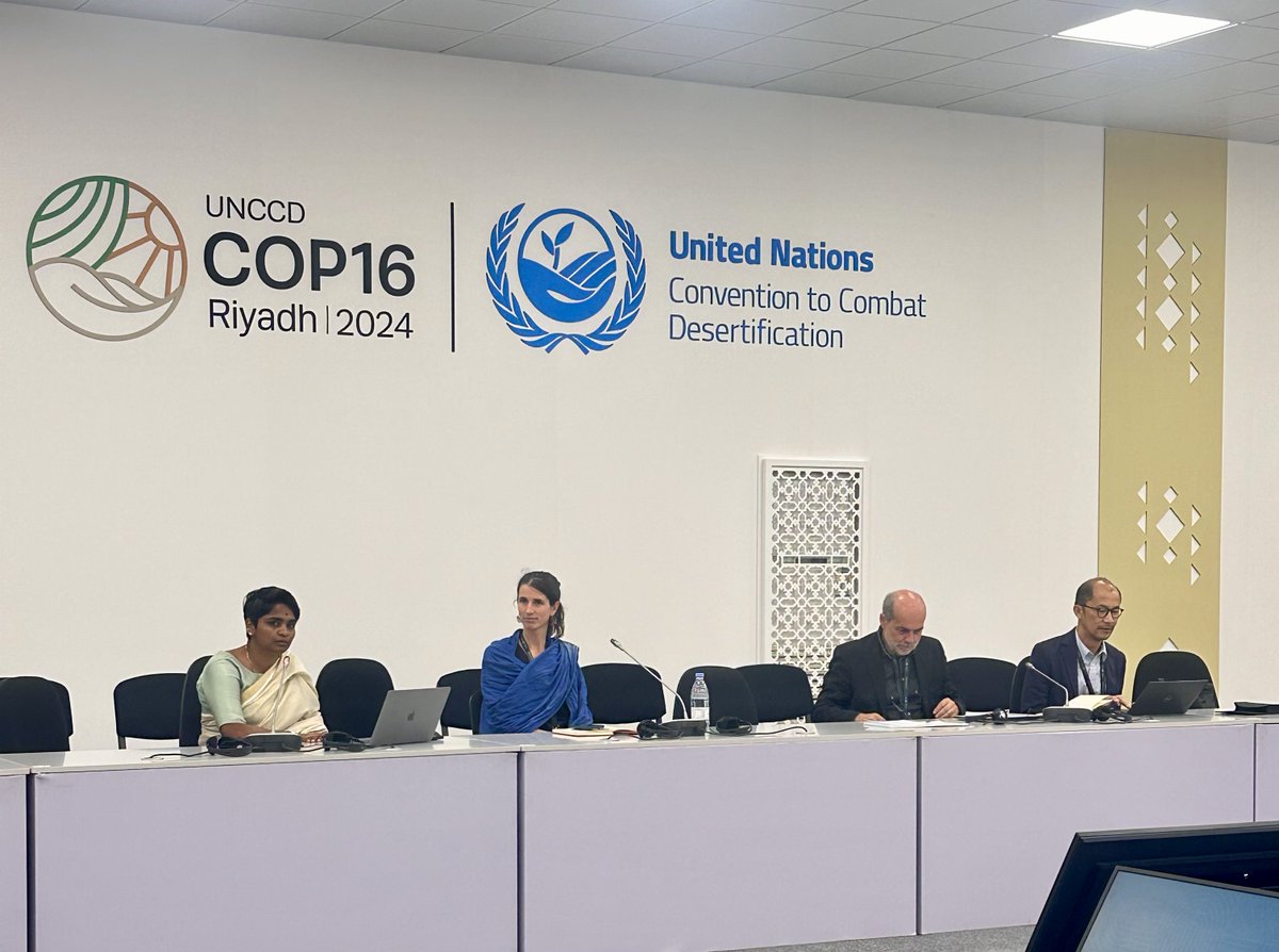 cpsavesoil's tweet photo. 🌍 Can we secure enough food for 10 billion people by 2050?

At UNCCD #COP16, a groundbreaking policy brief was presented, endorsed by 60 NGOs, to avert a looming food and soil crisis.

Key Highlights from the Brief:

📌 Support for farmers: Enhanced funding for regenerative agriculture is essential to rebuild soil health and secure livelihoods.
📌 Global restoration efforts must include all geographies, ensuring equal prioritization for Asia, the Americas, and Africa.
📌 Prevention is critical: Restoring lands not yet severely degraded is cost-effective and accelerates outcomes.

“If we want food for our children in 25 years' time, greater resources and effort need to be invested in restoring lands not yet severely degraded, along with desertified lands,” stated Praveena Sridhar, Chief Science and Technology Officer, Save Soil.

This policy brief is a clarion call to act now to revitalize the world's dying soil, which will ensure food security, climate resilience, and biodiversity for future generations.

@UNCCD @COP16Riyadh

#SoilFirst #COP16Riyadh #SaveSoil