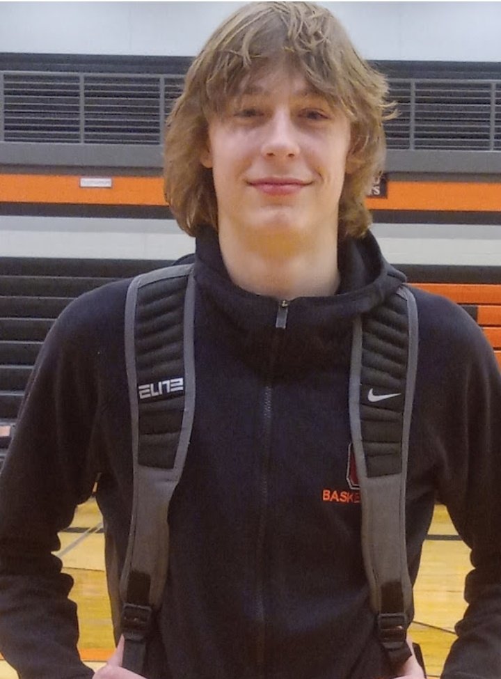 pressrowsports_'s tweet photo. #Highlights
FINAL
Oregon (2-0) 75 McFarland (1-1) 73
Ryan Dins 3 ptr with 36 secs left put the Panthers up 73-70.
4⭐ Vaughn Karvala (Oregon HS)
44 Pts, 15 Rebs, 2 Blk, 1 Stl
Ryan Dins
14 Pts, 8 Rebs, 1 Ast
#BadgerConference #WIHoops
Stats via Hudl
https://t.co/vCjAg4PjM5 https://t.co/XGSHsqAJUK