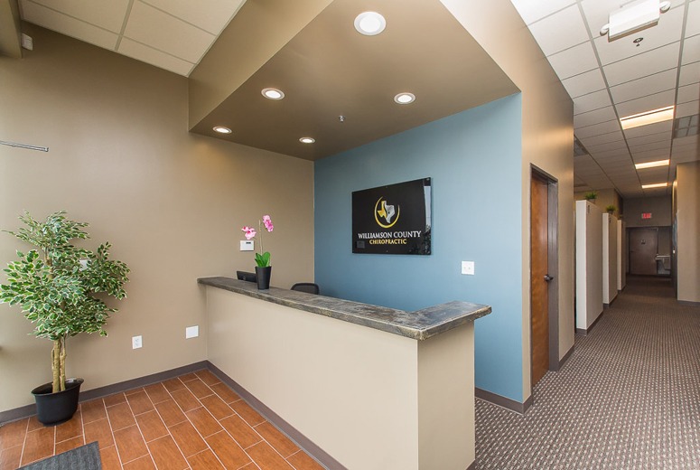 crossfieldsdsg's tweet photo. Drs. Martin and Lorraine Jones needed a space that reflected their vision without breaking the bank. Check out how they transformed their first practice with an efficient layout and design that aligned with their mission.  https://t.co/nyg5hkXTFX 

#CrossFields #PracticeDesign https://t.co/uTj3PDVsKb