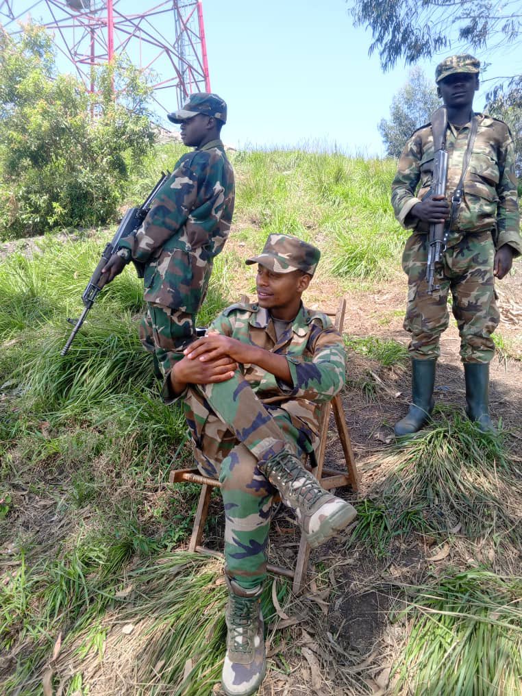 patriote_j's tweet photo. Nous tenons à remercier nos vaillants combatants,héros,salut&soldats d peuple congolais l'#ARC alias Les lions d sarambwe invincibles guerriers d l'#AFC_M23 qui ont libéré #KINIGI&Les alentours d KANIRO;FARDC&ses alliés ont pris la fuite vers #BUGABO bientôt #MASISI ZONE✊💪♥️🙏. https://t.co/hd7wt4u0ct