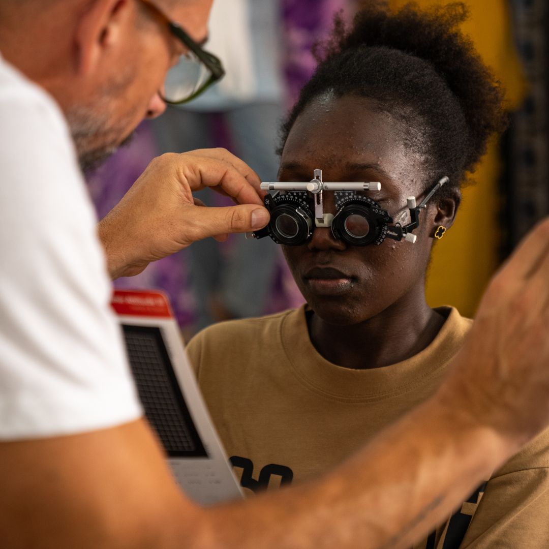 Fundación Multiopticas tweet media