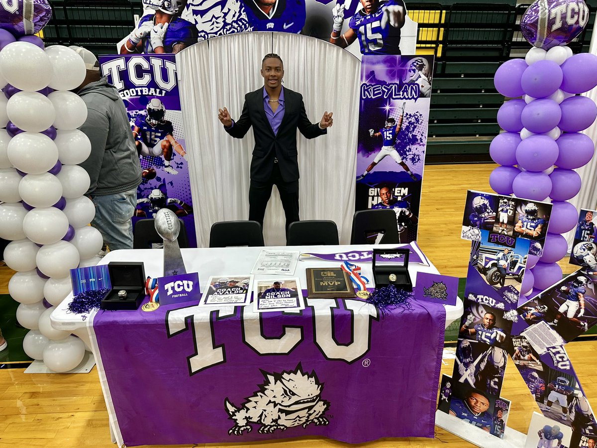 B_so_Glam's tweet photo. 💜🐸 https://t.co/Aoz9eUvUoY