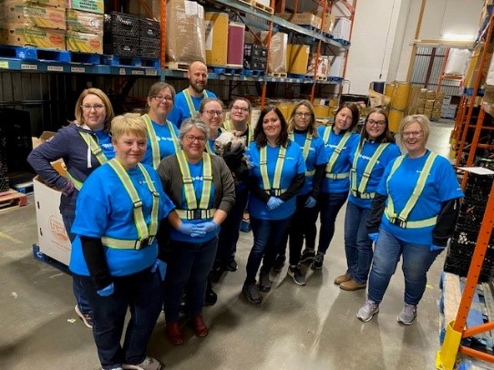 Happy #VolunteerDay! We’re thankful for our employees who generously offer their time to make a positive impact in the communities we serve. 

Comment “💙” if you love volunteering!