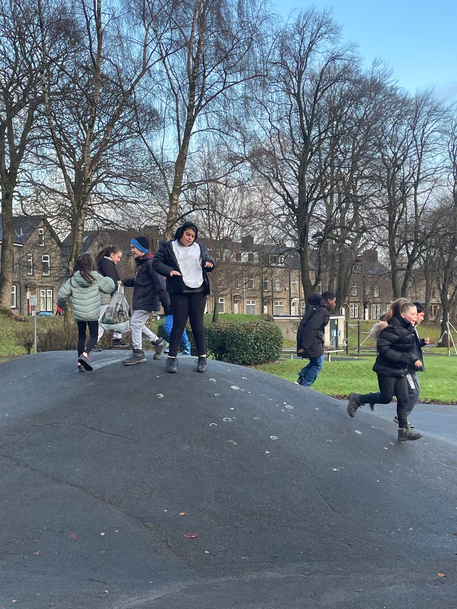 stjosephskly's tweet photo. Well what a fantastic day Yew class have had! Despite initial disappointment at having to cancel our trip, we’ve had lots of fun at the park, building dens, playing team games and enjoying hot chocolate and biscuits! Great resilience and positivity! #teamyew https://t.co/vcW6usiqwL