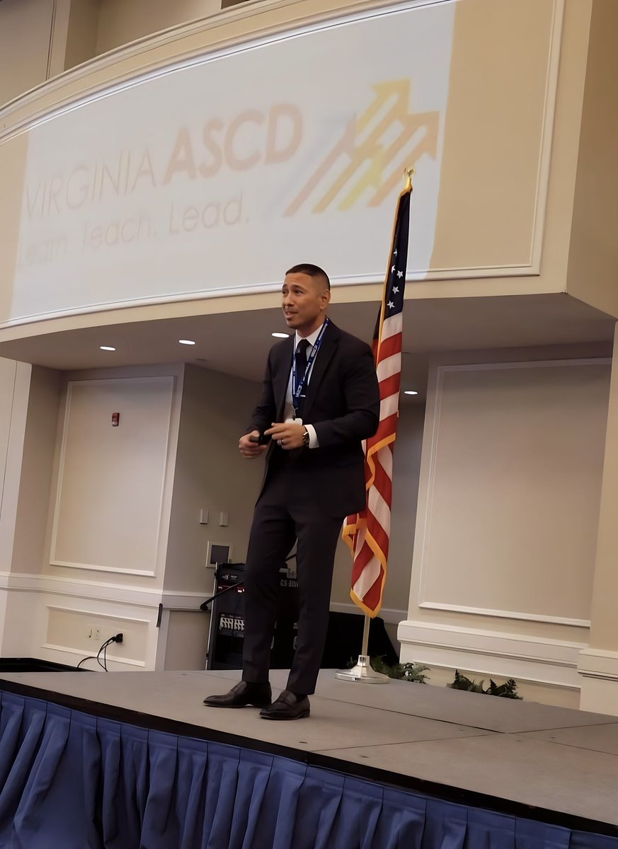 JorgeDoesPBL's tweet photo. What an incredible honor to keynote at Virginia ASCD yesterday—a true bucket list moment! 🙌 Huge thanks to @VAEducatorCMJ and the entire board for believing in me and supporting my work. And to all the amazing participants, thank you for your warm reception and active engagement. You made this experience unforgettable and a nice way to close out 2024! 🙏✨ 

#VASCD24 #KeynoteSpeaker #Gratitude #JorgeDoesPBL #Education