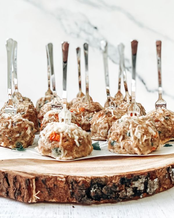These Parmesan Sausage Meatballs make for a satisfying meal OR a tasty #appetizer. 😍🧆 Grab our #recipe (loved by kids and adults alike) for the holidays: bit.ly/4es7aq6