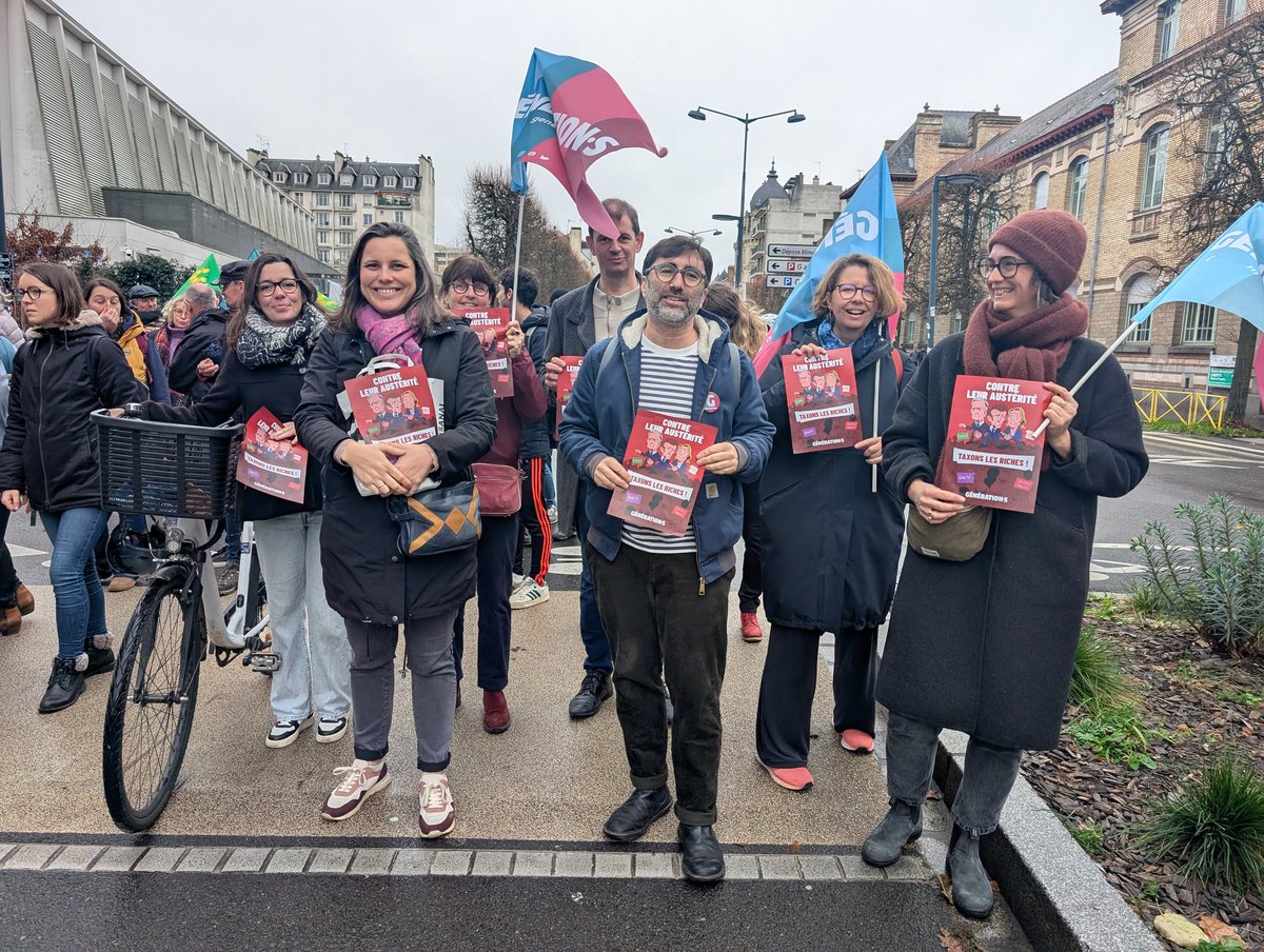 Élu·e·s Génération·s Rennes (@elusgsrennes) on Twitter photo Présent•e•s aujourd'hui à #Rennes auprès des agents de la fonction publique mobilisé•e•s.
Nos services publics sont des conquis sociaux qu'il nous faut protéger et assurer ! <a href="/GNRT_Rennes/">Génération•s Pays de Rennes</a> <a href="/ORoullier/">Olivier Roullier</a> <a href="/GwenAffile/">Gwendoline Affilé</a> <a href="/tlahais/">Tristan Lahais</a> <a href="/andro_rozenn/">Rozenn andro</a> <a href="/cmorelrennes/">Cyrille Morel</a> Présent•e•s aujourd'hui à #Rennes auprès des agents de la fonction publique mobilisé•e•s.
Nos services publics sont des conquis sociaux qu'il nous faut protéger et assurer ! <a href="/GNRT_Rennes/">Génération•s Pays de Rennes</a> <a href="/ORoullier/">Olivier Roullier</a> <a href="/GwenAffile/">Gwendoline Affilé</a> <a href="/tlahais/">Tristan Lahais</a> <a href="/andro_rozenn/">Rozenn andro</a> <a href="/cmorelrennes/">Cyrille Morel</a>