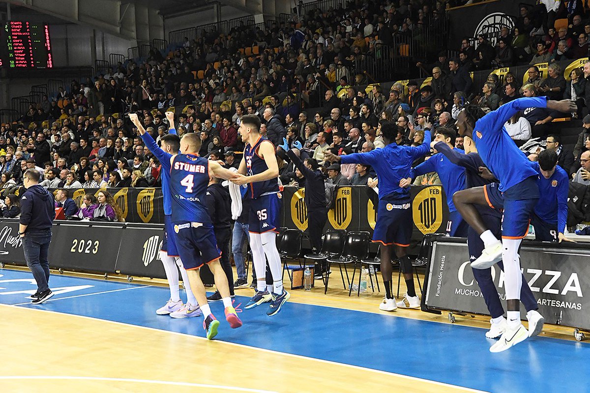 cb_tizona's tweet photo. Jugar en Menorca siempre nos trae grandes recuerdos 🥲
En 24 horas volvemos a Bintaufa, donde en 2022 ganamos la #CopaLEBPlata 🏆
#DisfrutamosJuntos #PrimeraFEB https://t.co/8Kl46oXsgO