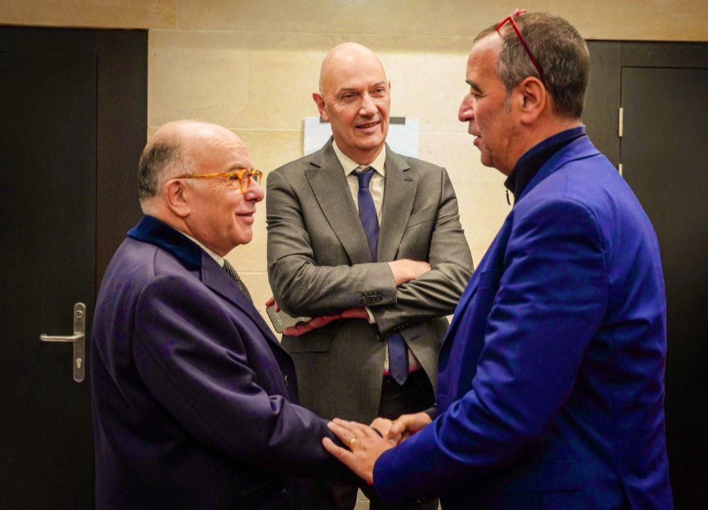 ebothorel's tweet photo. Alors peut-être … https://t.co/uw4KI86buH