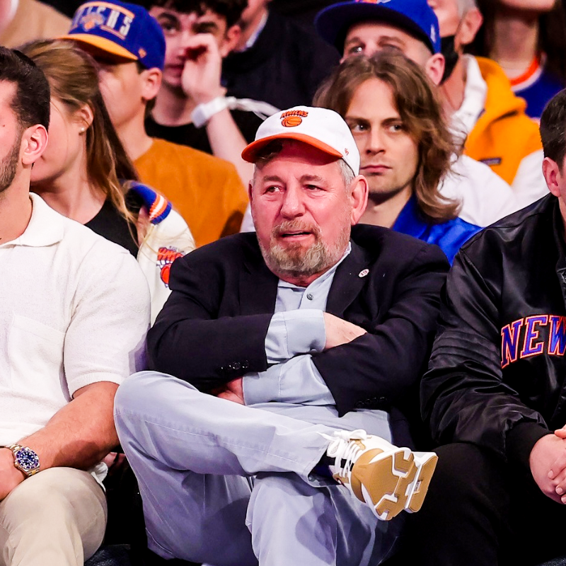 FOS's tweet photo. A federal judge has ordered the vendors who sell bootleg Knicks and Rangers gear outside of Madison Square Garden to stop immediately and appear before the court.

@mgfleming12 has more ⬇️