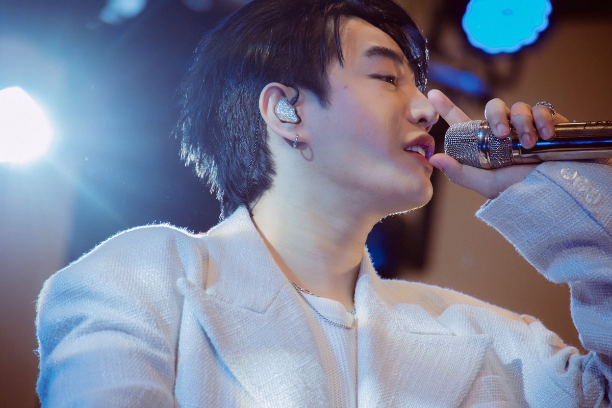 Nat_Sawek's tweet photo. ไม่ได้ถ่ายเฮียนาน บอกเลยว่า มันเมื่อยมากจริงๆ #เป๊กผลิตโชค #PeckPaLitChoke️ https://t.co/K56TU2ttMP