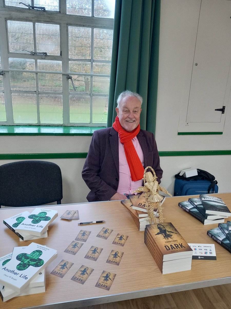 Final book selling event of 2024. Sales made, glass half full. Here’s to an enjoyable and productive 2025. #AlternativeHistory #ContemporaryHorror #CrimeFiction #Conspiracy #DarkFiction #Folklore #FolkloreThursday #Mystery #SpeculativeFiction #Thriller #Curse