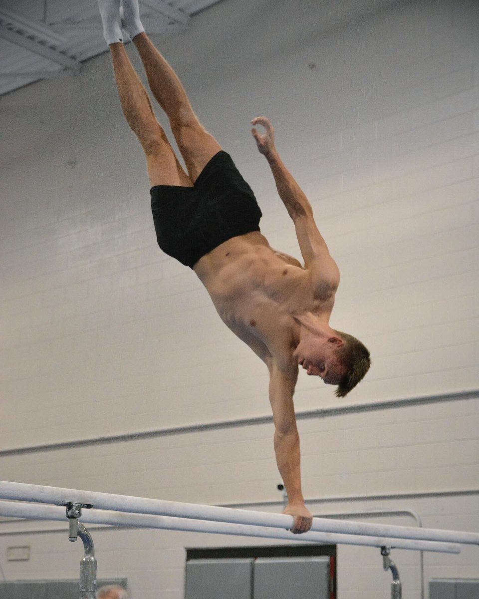 PrideMGym's tweet photo. 𝘼𝙣𝙤𝙩𝙝𝙚𝙧 𝙙𝙖𝙮 𝙖𝙩 𝙩𝙝𝙚 𝙤𝙛𝙛𝙞𝙘𝙚 

#springfieldcollege #gymnastics #ncaagymnastics https://t.co/iYTWyr2Zh6