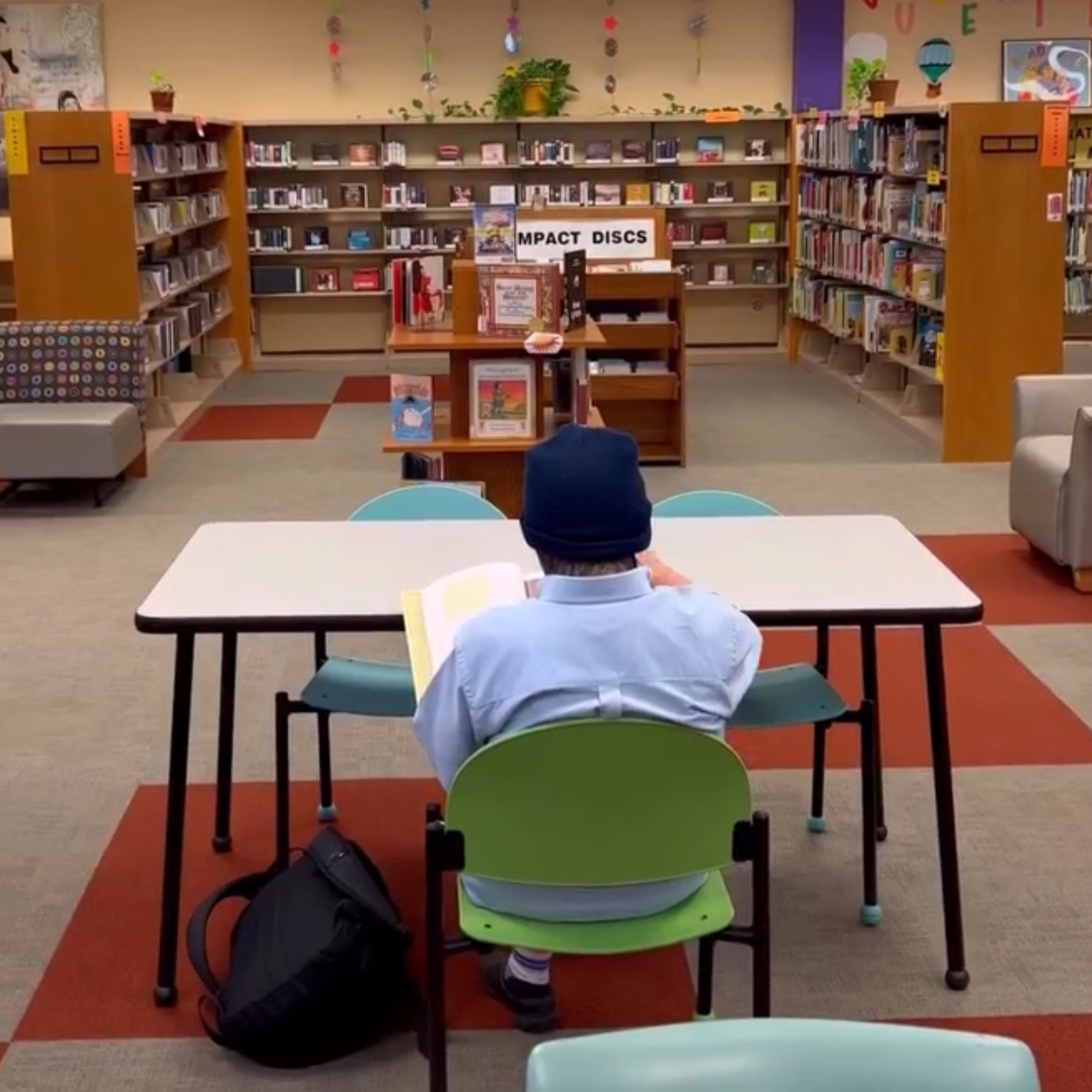 mysapl's tweet photo. Need a quiet place to study for finals? All San Antonio Public Library branches offer FREE Wi-Fi! Bring your devices or use one of our public computers to focus on your studies without worrying about data limits. ๐๐ป
#StudyTime #LibraryWiFi #SAPL #FreeResources #FinalsReady https://t.co/gMdtsChQAU