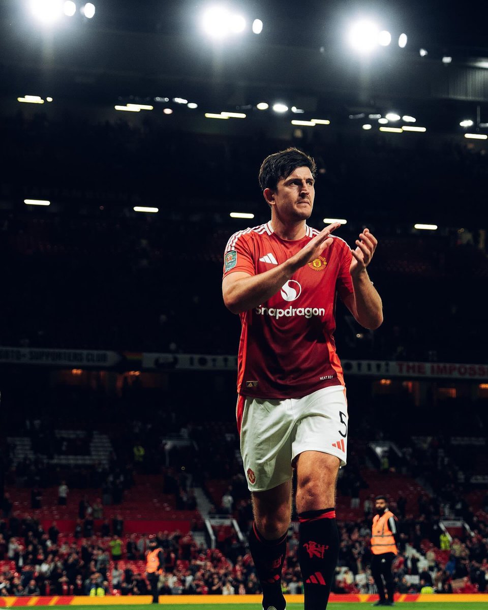 cuzcuzverde's tweet photo. ❗️NEW❗️Leicester City want to sign Harry #Maguire on loan in January to improve defensive line.
Via [@LCFCHQ]

#LCFC #leicestercity #patson #premierleague #news #transfers #pl #LEIBRI #mufc #Manchester #United #harry #leicester https://t.co/U09vBUj91N