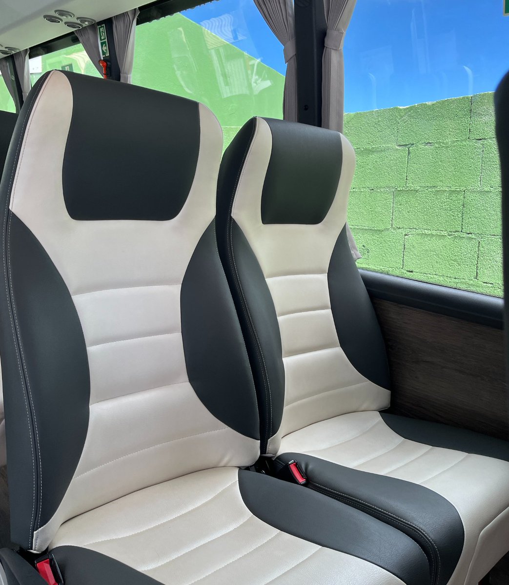 transhierro's tweet photo. 🚍 La seguridad y tranquilidad son nuestra prioridad

En TransHierro, queremos que disfrutes al máximo de tus celebraciones sin preocuparte por los desplazamientos, para que lo único que tengas que hacer sea disfrutar.

Te contamos más https://t.co/TH2otOOPn9

#TransHierroConecta https://t.co/LL7hPO0Fo9