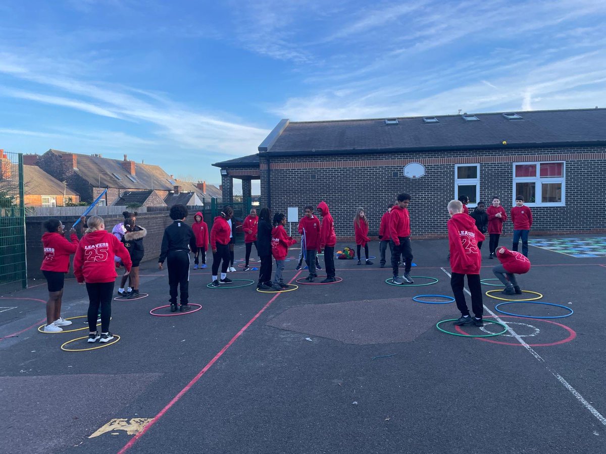 staugustinesNG3's tweet photo. Well done Year 5/6.
You demonstrated great team work in your PE lesson yesterday.
What did you have to do? 🧐
#PEAtStA’s https://t.co/tHcFDCO2nA