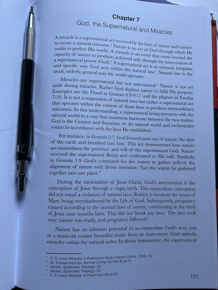 JeromeOtchere's tweet image. Theologically riveting, and deeply engrossing. So hard to drop it since morning. Done just about a quarter of 480+ pages. I can’t take my eyes off it. It’s about the best I’ve seen or I’m reading from authors here. #ExcellentBook by a trio of authors Pastor Mensa Otabil, Dr.