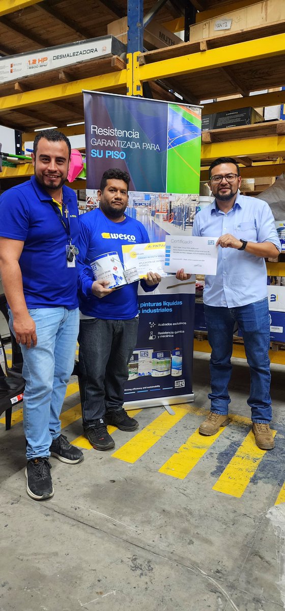 pintulacec's tweet photo. 📢 ¡Éxito total en la capacitación de Pintura Epóxica en Manta Campiña! 🎉 Gracias a todos los que se unieron. Juntos aprendimos las mejores técnicas para pisos y superficies. 🖌️💪 ¡Un día lleno de conocimiento e innovación! 🔵 ¡Próximas capacitaciones pronto! 💡 https://t.co/Wx8iXeM6FF