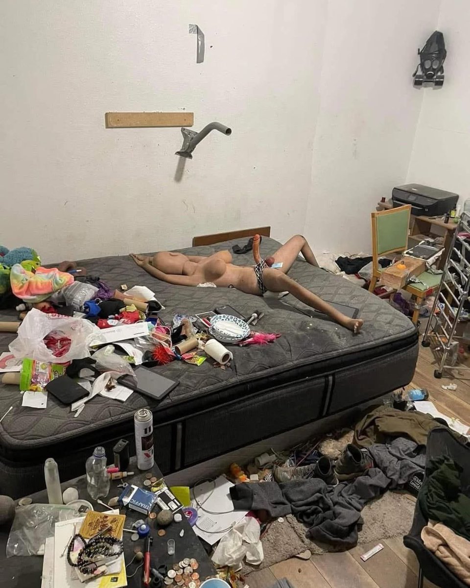 Cubanthugg's tweet photo. They ask you to come over and this is what you see….
What are you doing? https://t.co/mRX9Eq11gh