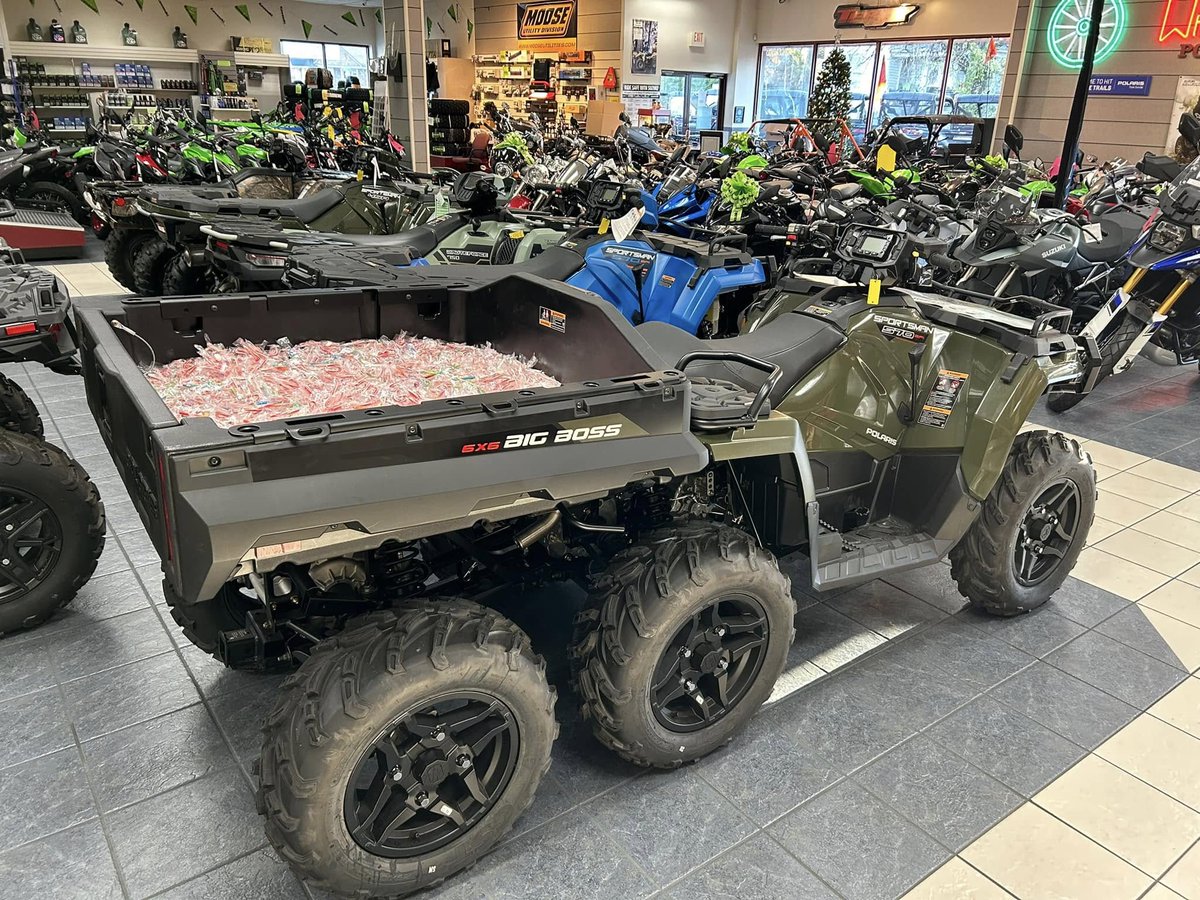 WheelerPower's tweet photo. We are doing a Christmas Giveaway! Who can guess how many Candy Canes are in this 2025 Polaris Sportsman 570 6x6? We are giving away a $150 Wheeler Powersports Gift Card. To enter you must 1. Like this post and retweet 2. Follow us on Twitter 3. Reply with your guess to enter https://t.co/majlJzASRg