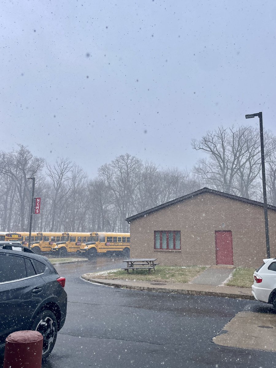 Amy Meng (@amengcourant) on Twitter photo Itās snowing in New Canaan! <a href="/NCHSCourant/">NCHS Courant</a> Co-EiC <a href="/cecilyb_courant/">CECILY BRADLEY</a> takes some photos during our Journalism period. <a href="/ncps_ct/">New Canaan Public Schools</a> Itās snowing in New Canaan! <a href="/NCHSCourant/">NCHS Courant</a> Co-EiC <a href="/cecilyb_courant/">CECILY BRADLEY</a> takes some photos during our Journalism period. <a href="/ncps_ct/">New Canaan Public Schools</a>