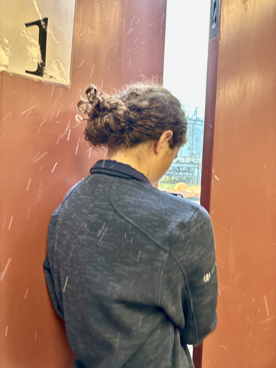 amengcourant's tweet photo. It’s snowing in New Canaan! @NCHSCourant Co-EiC @cecilyb_courant takes some photos during our Journalism period. @ncps_ct https://t.co/SmnZc2oLt4