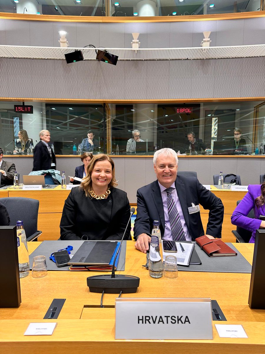 CroatiaInEU's tweet photo. 🇭🇷 State Secretary Mihotić at  #TTE #Transport Council:
Main focus on: 
🔹️ enforcement of passengers rights 
🔹️ directive on driving disqualifications 
🔹️ impact of the EU ETS on the maritime sector
🔹️ renewed European automotive policy https://t.co/PJAQ7bFDV2