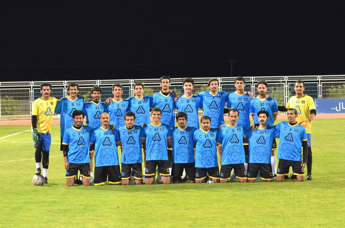 Alrueb_2004's tweet photo. #كأس_رابطة_الهواه_بنجران_2024 .

جمعت مباراة دور الأربعه من بطولة كأس رابطة الهواه بنجران فريق الرعب بفريق شباب خباش والتي انتهت بفوز فريق الرعب بضربات الترجيح بعد التعادل الإيجابي 1-1 ، وبذلك يتأهل الرعب للمباراه النهائيه💙🖤 .

عوض المصعبي ⚽️ . https://t.co/vpp2JSnXMB