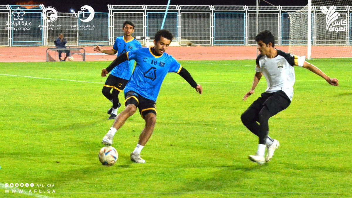#كأس_رابطة_الهواه_بنجران_2024 .

جمعت مباراة دور الأربعه من بطولة كأس رابطة الهواه بنجران فريق الرعب بفريق شباب خباش والتي انتهت بفوز فريق الرعب بضربات الترجيح بعد التعادل الإيجابي 1-1 ، وبذلك يتأهل الرعب للمباراه النهائيه💙🖤 .

عوض المصعبي ⚽️ .