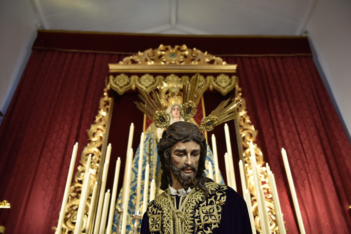 HdadSanGonzalo's tweet photo. 📣 #ActualidadEnSanGonzalo | Nuestro Padre Jesús en Su Soberano Poder se encuentra expuesto en devoto besamanos por la celebraciòn del @congresoihpp https://t.co/RiLMRf6X61