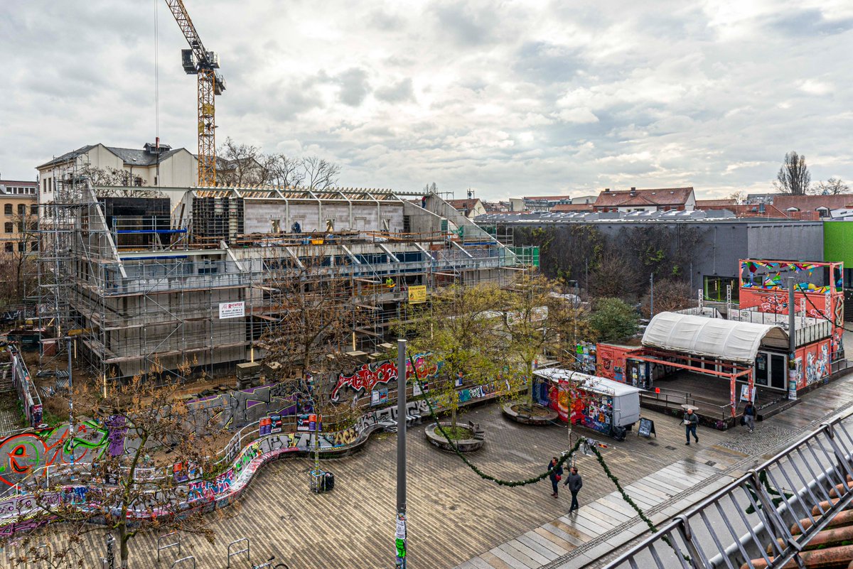 Schau rein in unsere neue Dachkonstruktion! Exklusive neue Bilder von Peter Zuber aus der Baustelle gibt es jetzt im Telegram Kanal t.me/scheunesanieru…