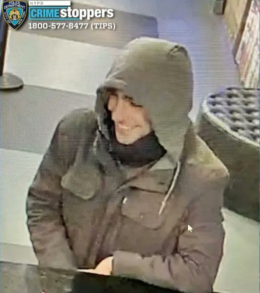 Nick_Rizzuto's tweet image. Looks like the suspect in the shooting of UnitedHealthcare CEO Brian Thompson was staying at the Hi New York City Hostel on Amsterdam Avenue. Camera caught him during check-in.