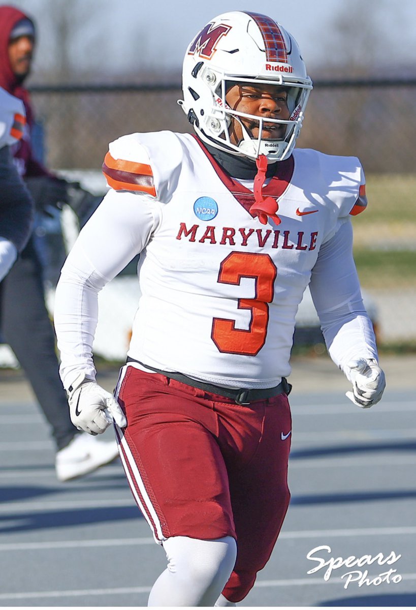 MacMcCoveryIV's tweet photo. 4 years two rings what a blessing. Thankful for the experience. 1 year of eligibility left. https://t.co/Ni4Dfaa5G1