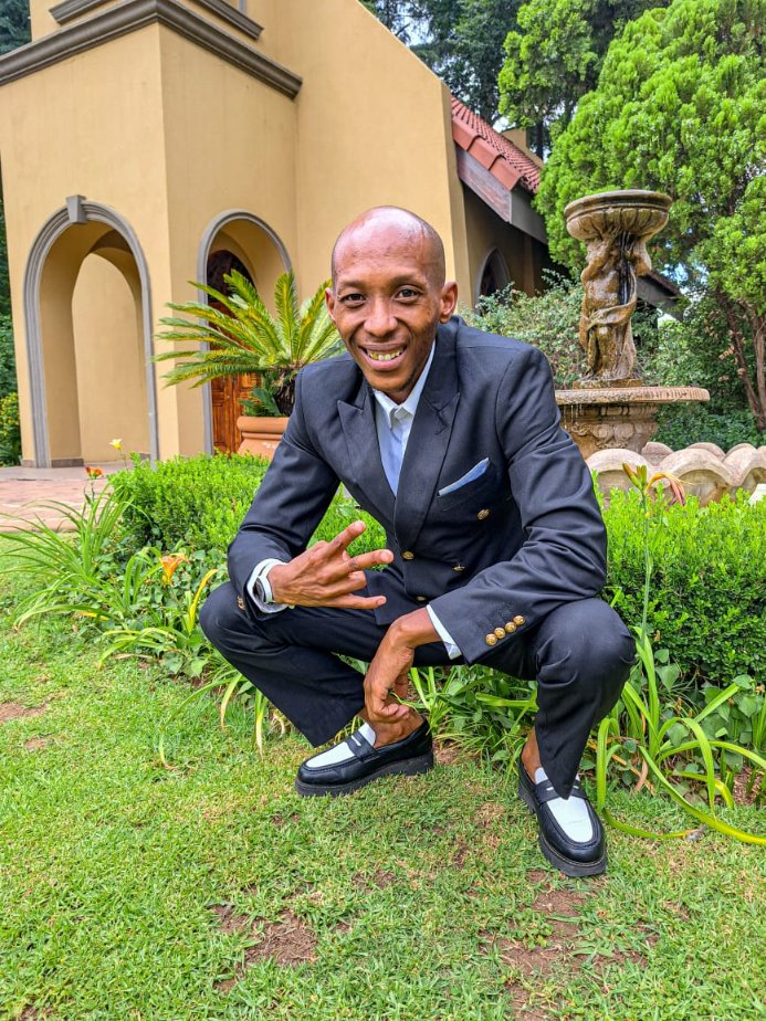 moholoane_t's tweet photo. Vandag in this cloudy weather we are at 4 star hotel, Three River Lodge, Three Rivers, Gauteng,South Africa and in a beautiful and peaceful wedding of Lerato and Maseabata maan having appletizer vibes here. Aand! Fam! How are you?#LeratoAndMaseabataWeddingVibes#ThreeRiverLodge# https://t.co/IqXpw7PTq6