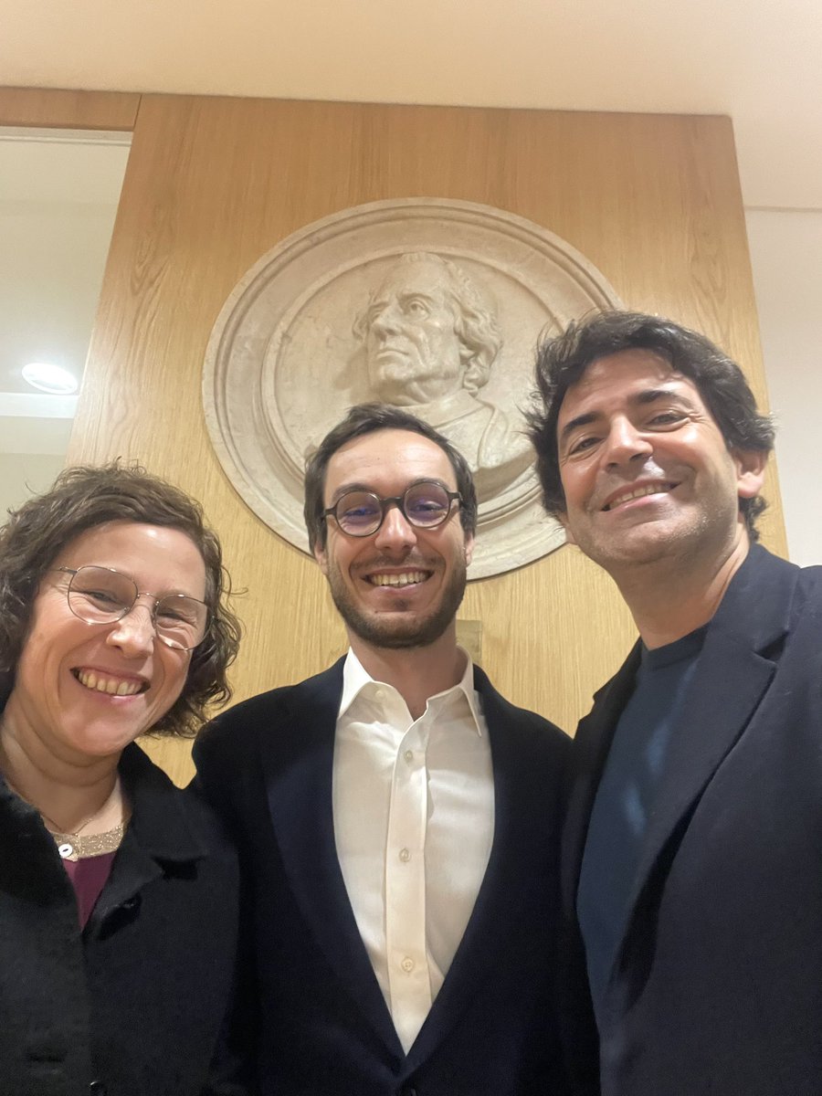 BSilva_Santos's tweet image. Very proud supervisor of Daniel Inacio, PhD, who brilliantly defended his thesis today! :))