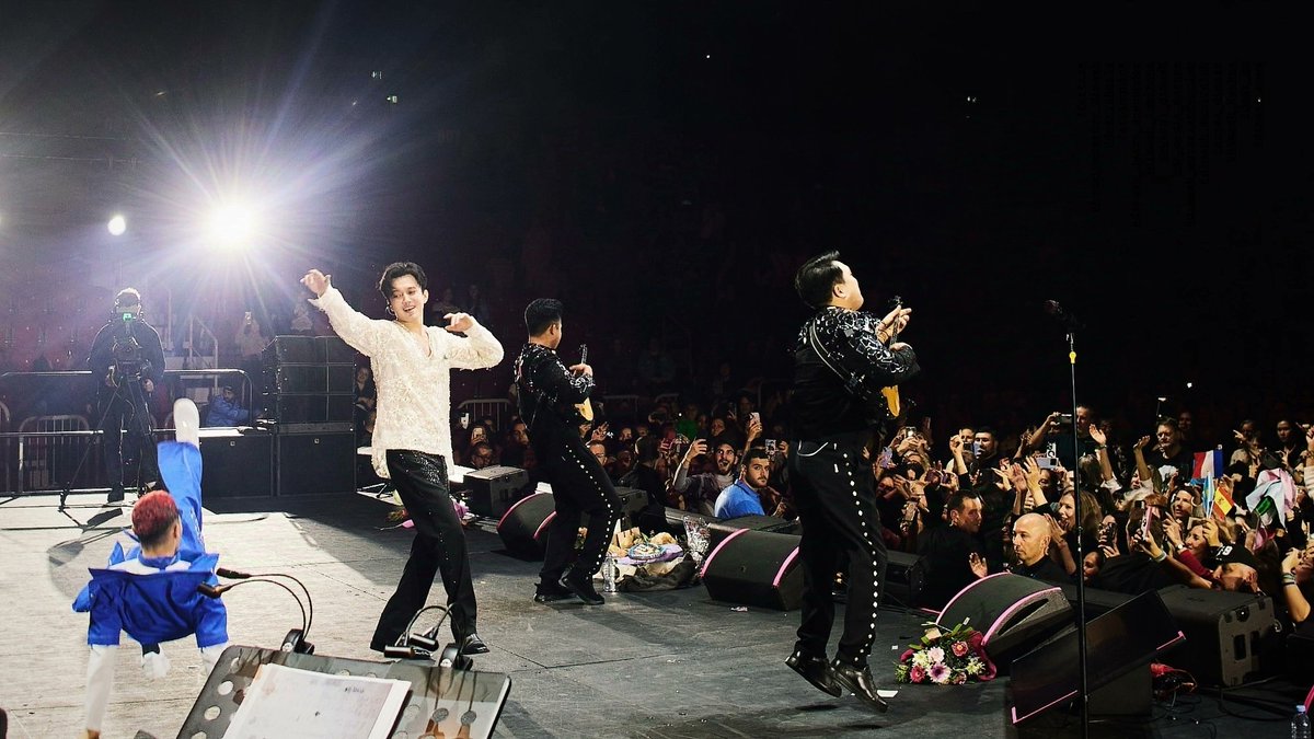 DimashEurasian's tweet photo. #Dimash 🌟 #Stranger 🌟 #Düsseldorf

📌 alina.proroka https://t.co/s1cbAnIF79