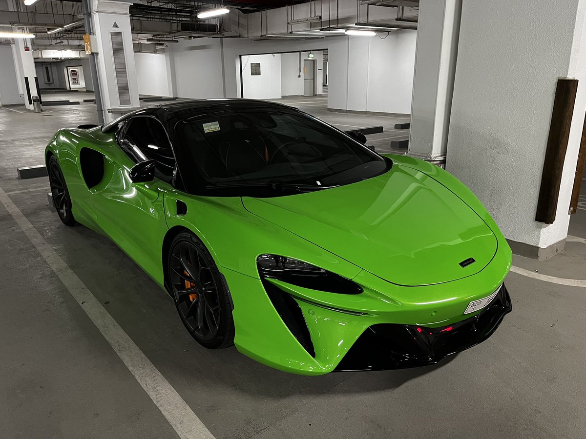 FreakAnthony's tweet photo. Oh well that’s the hire car handed back 😉 https://t.co/qtlthEK1fn