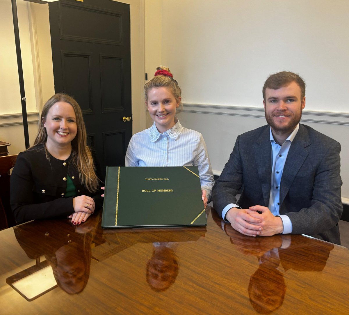 Farrell_Mairead's tweet photo. Your Galway Sinn Féin Team in the Dáil.

We'll work together to be the strongest voice possible for Galway. https://t.co/GqsmI41o3A
