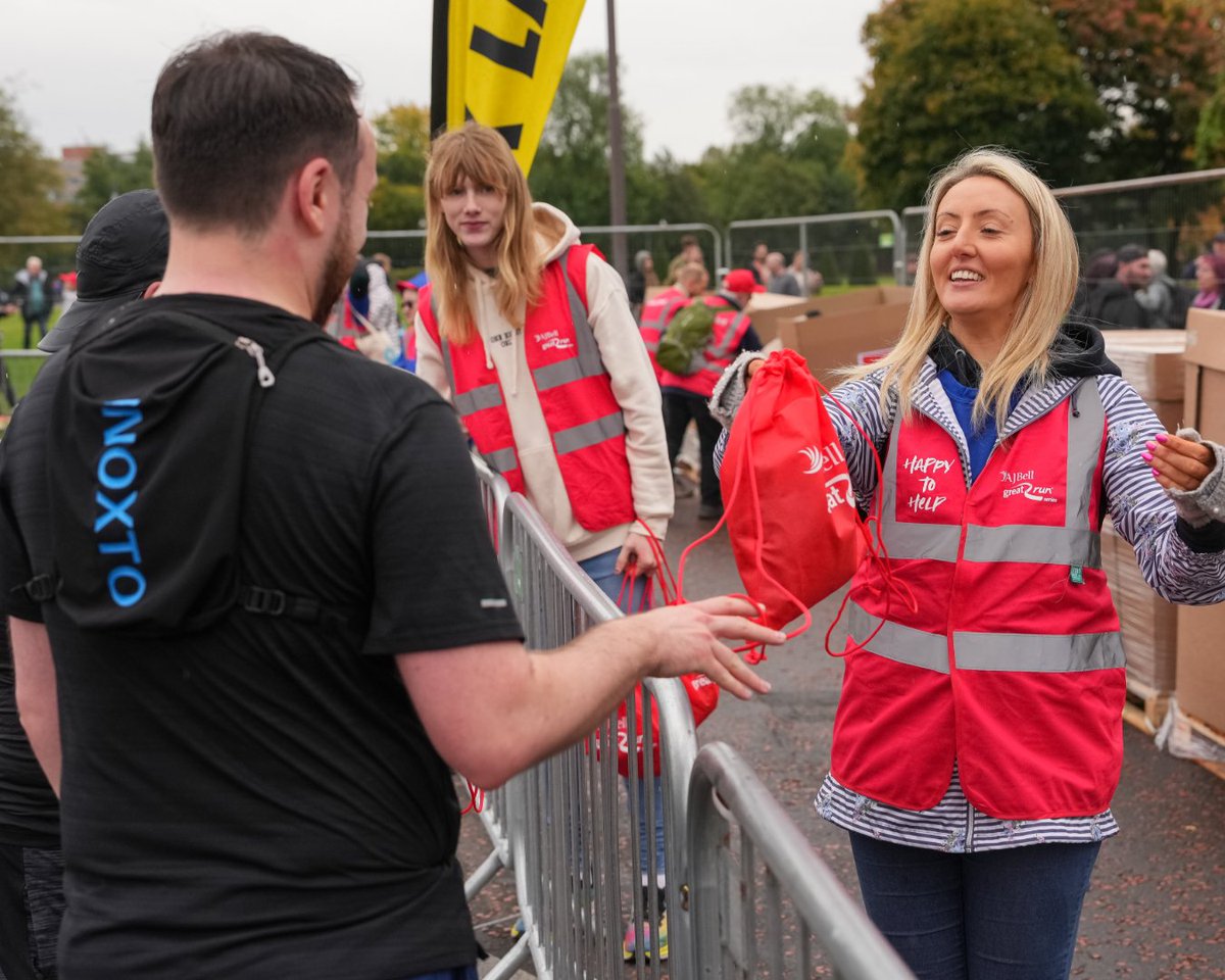We would like to say a huge thank you to all of the incredible volunteers who joined us this year!🙌

We couldn't do any of this without you!🌟

And a big thank you to our Official Volunteer Lunch Provider, @greggsofficial! 

#GreatScottishRun | #InternationalVolunteersDay