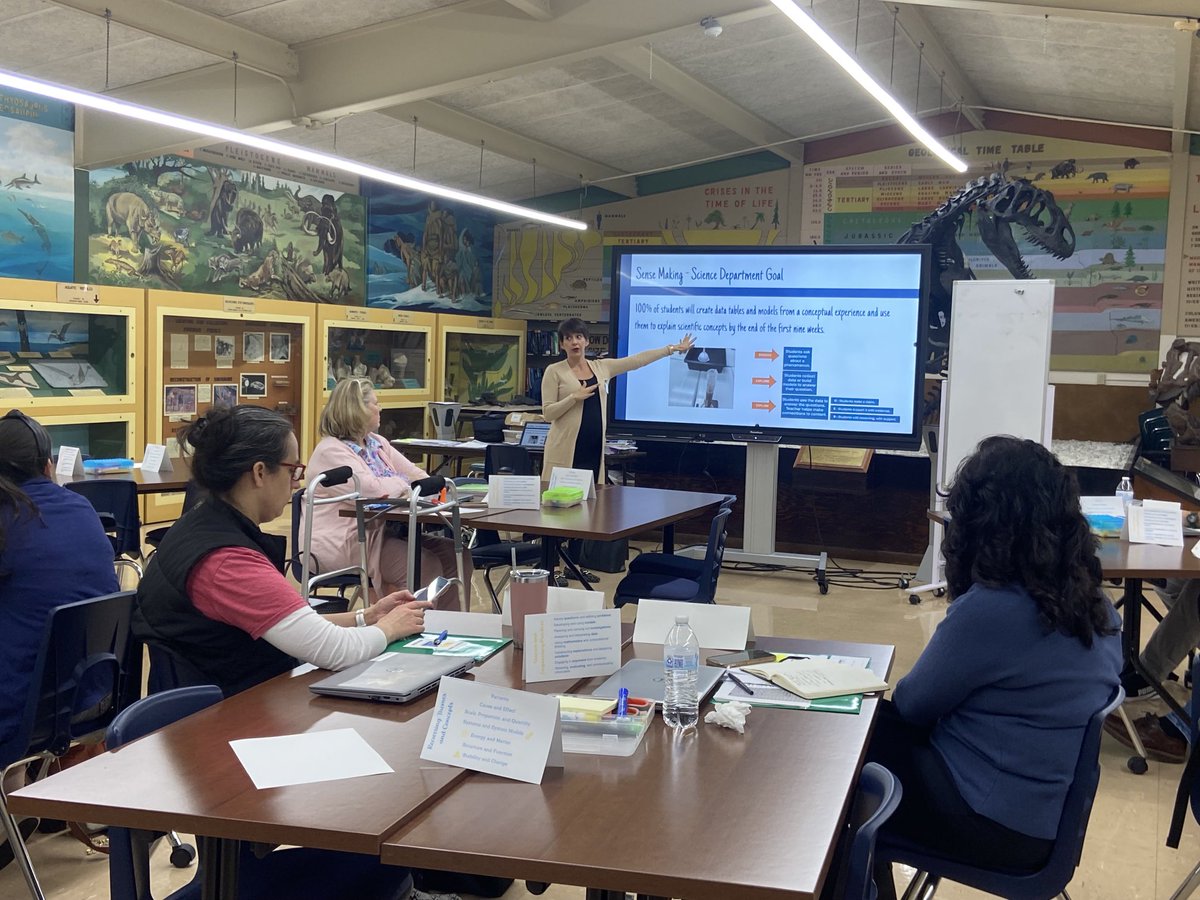 Nmohajer1's tweet photo. Our December Science Lead Teacher meeting is kicking into high gear! 👏👏🏆🥇⁦@SBISDScience⁩ https://t.co/wSE721896s