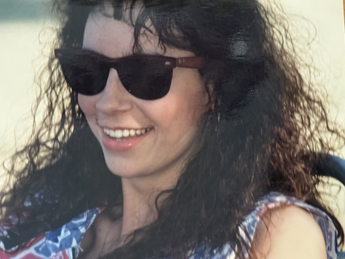 KPRracin's tweet photo. Throwback Thursday…throwing it back to a day at the track when Mary was trying hard to look cool! 😂🏁😂
- - -
#KPR #PoweredByMPR #EST1994
#throwbackthursday https://t.co/63LYWqBqWO