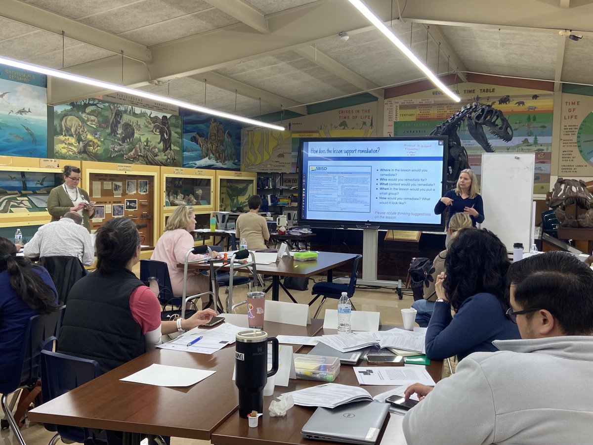 Our December Science Lead Teacher meeting is kicking into high gear! 👏👏🏆🥇⁦<a href="/SBISDScience/">SBISDScienceDept</a>⁩