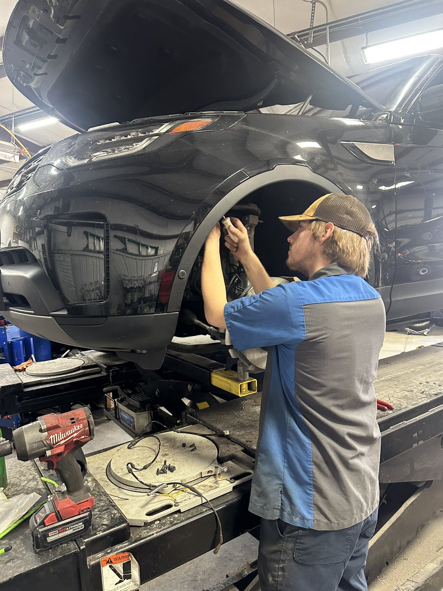 ITR_TOWING's tweet photo. 🚗 Keep Your Car Running Smoothly with Intercoastal Car Care! 🚗

📍 Location: 1488 N Kerr Ave., Wilmington, NC 28405
📞 Call Us: 910.777.9676

#IntercoastalCarCare #AutoService #ReliableRepairs #automotiverepairshopsnearme #wilmingtonnc #ilm https://t.co/opKI8oK9sa