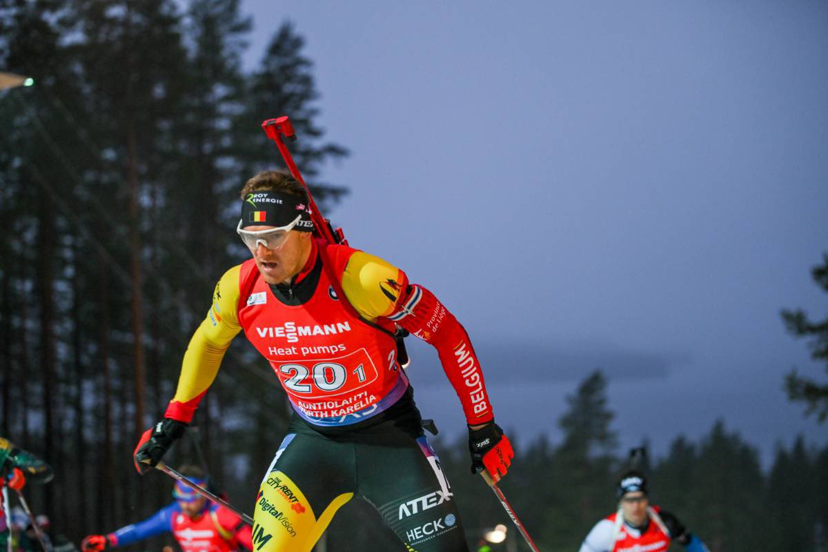 Une gorgée et ça repart 👊 🫧  
Dossard 18 sur le sprint demain 

📷 @nordicfocus 

#biathlon #war #sprint